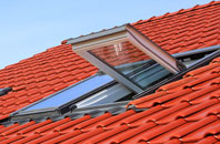 Upwey roof window